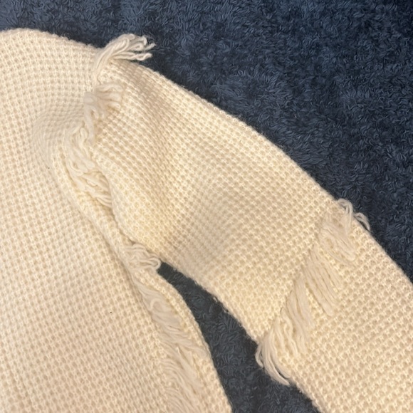 Michael Kors Sweater - Picture 3 of 3